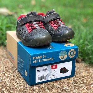 🤸‍♂️Stride Rite Toddler Tennis Shoe